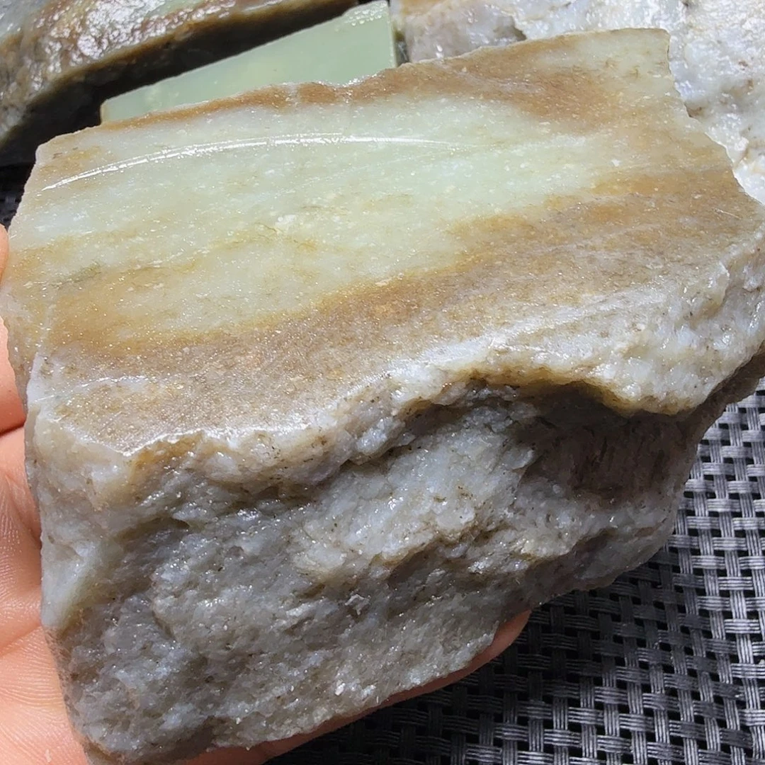 和田玉（糖玉）未镶嵌珠宝半成品