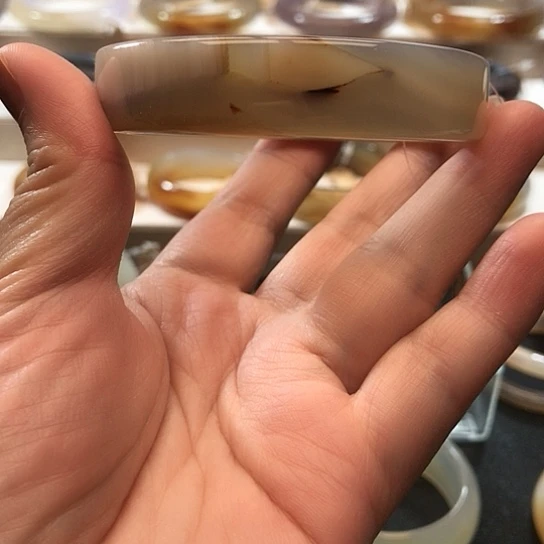 玛瑙/玉髓未镶嵌手镯