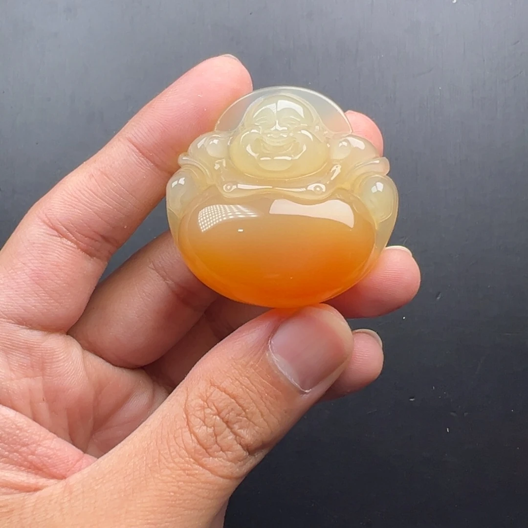 石英质玉（黄龙玉）未镶嵌颈饰