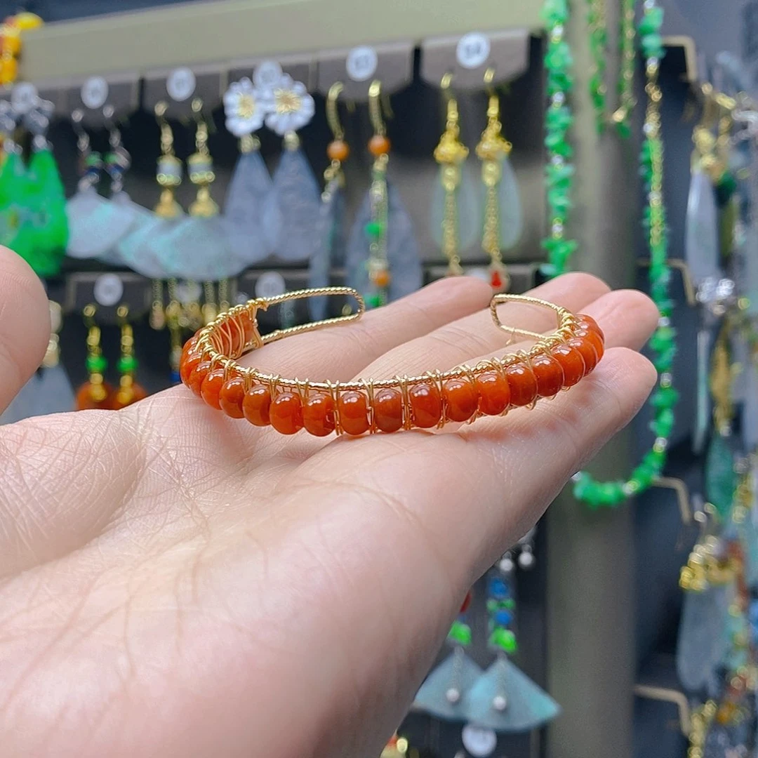 未镶嵌翡翠耳饰翡翠