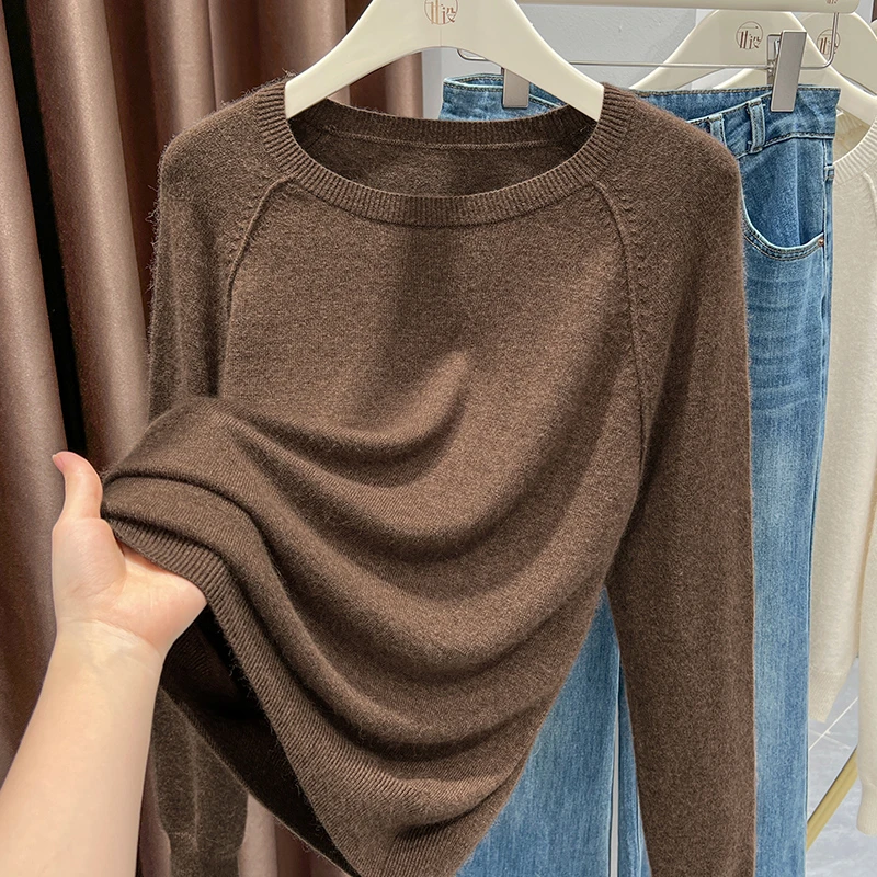 咖色圆领长袖针织毛衣秋冬新款洋气百搭宽松休闲上衣软糯打底衫女