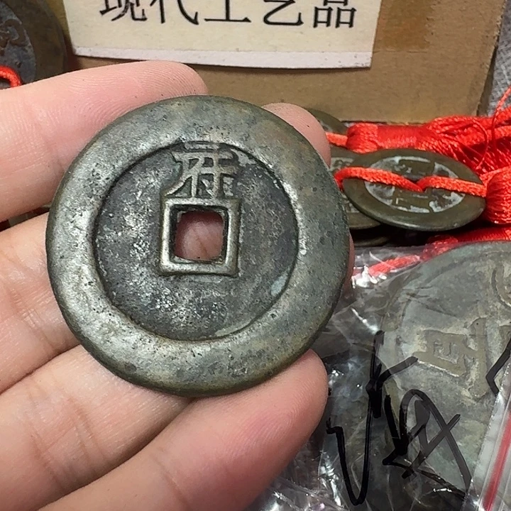 财***进铜现代工艺品花钱