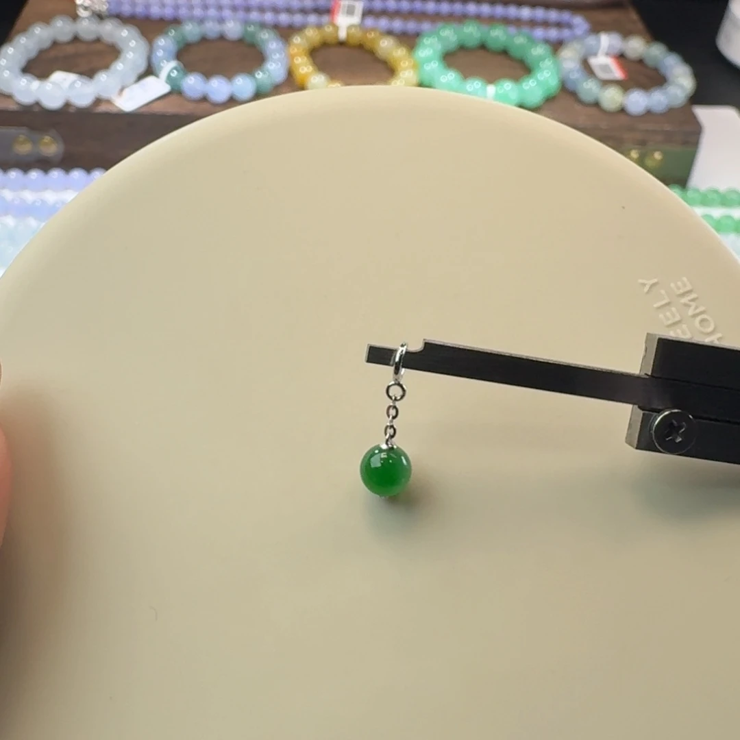 翡翠手链未镶嵌高冰满绿卡5.86