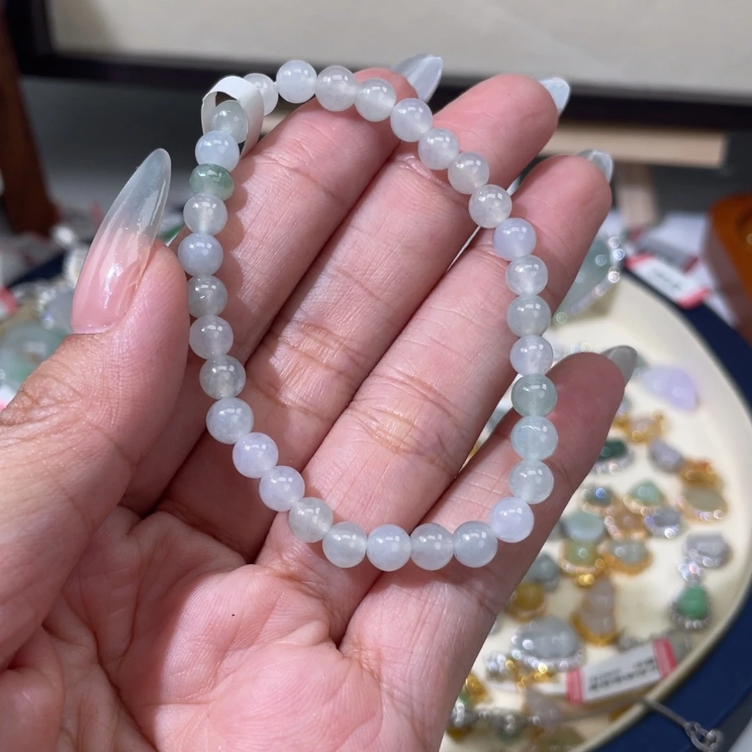 颈饰银S925镶嵌翡翠手串