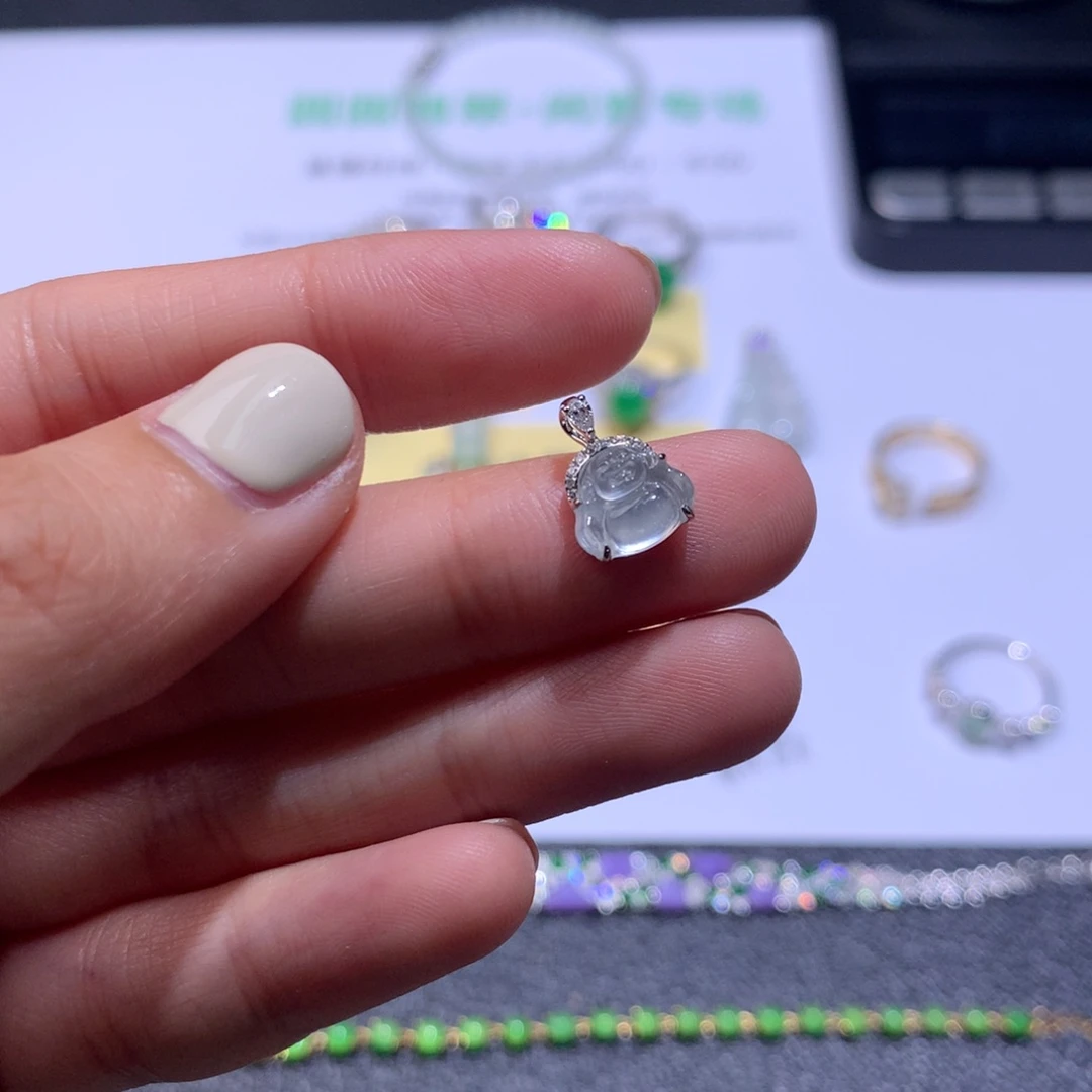 翡翠18K金镶嵌挂件