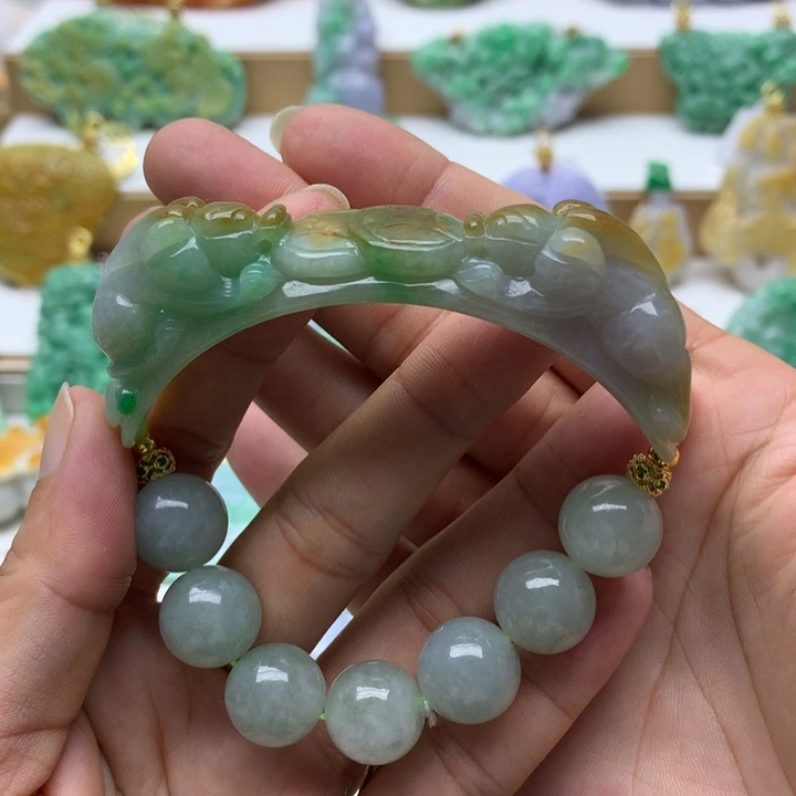 颈饰未镶嵌翡翠翡翠