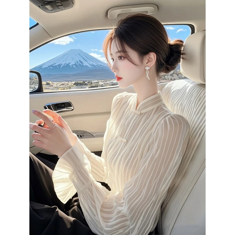 今年流行白色条纹衬衫女2025早春季新款新中式国风复古盘扣衬衣