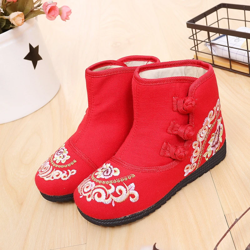 10-09 新款女童北京布鞋民族风靴子 牛筋底短靴棉靴绣花靴加绒