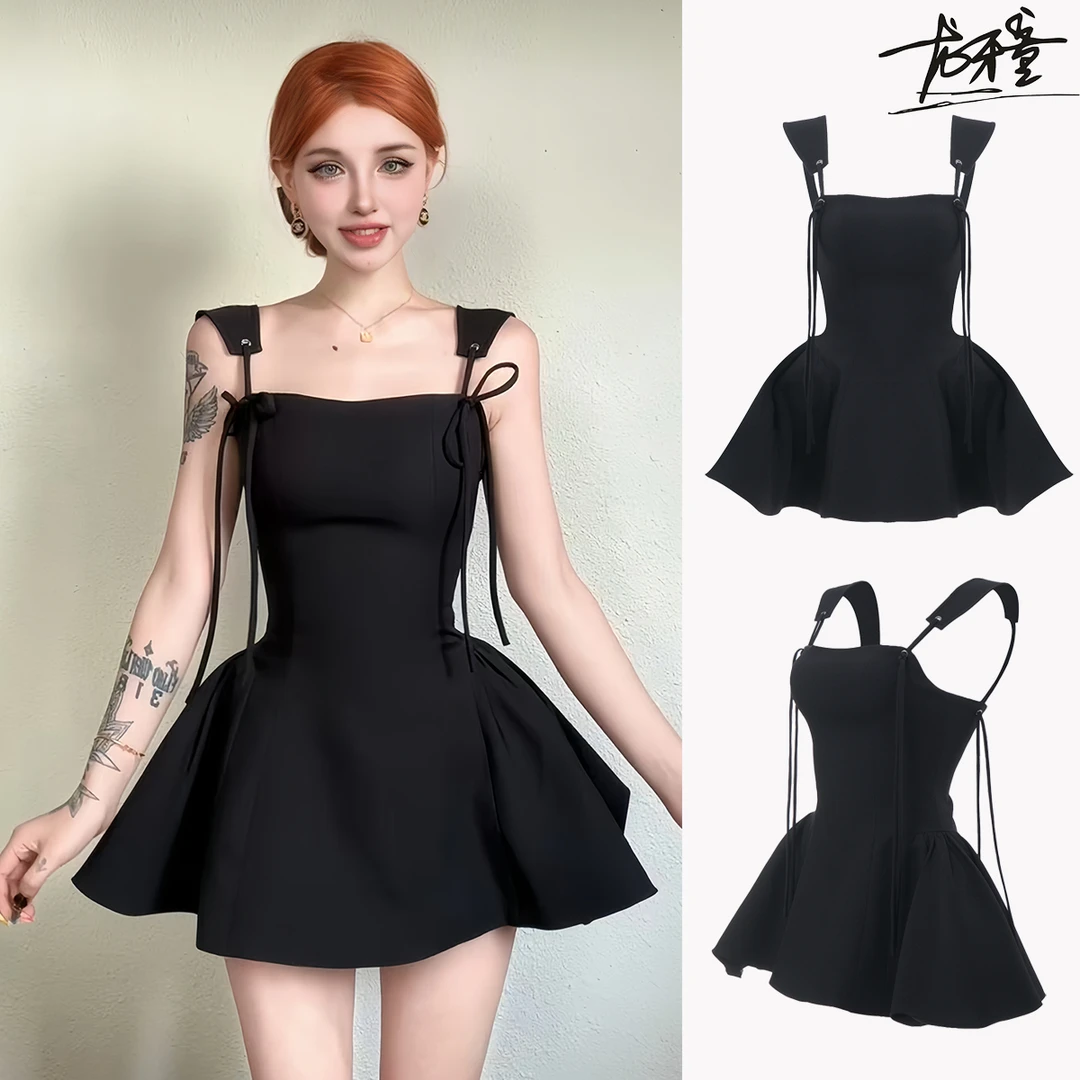 龙牙童推荐【超绝伞裙】显瘦气质露背无袖收腰a字连衣裙性感小黑裙