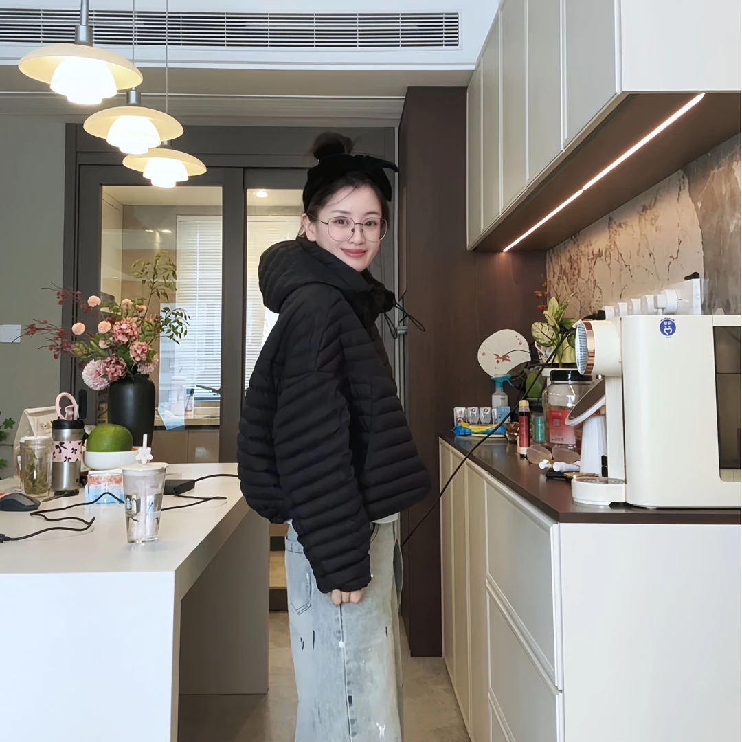 【徐瘦瘦】2025年新款90白鸭绒保暖轻薄宽松短款排骨女士羽绒服