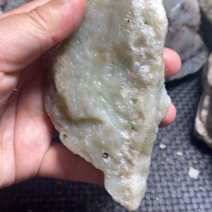 和田玉（糖玉）未镶嵌珠宝半成品