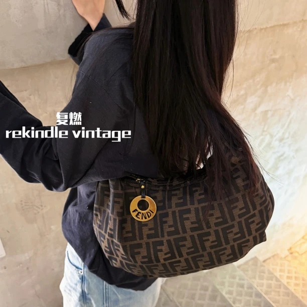 95新 FENDI/芬迪 复燃精选/老花元宝单肩包
