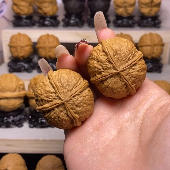 文玩核桃把件5Y—球四棱39.5尺47克