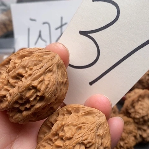 桃核吊坠38全品靠山王