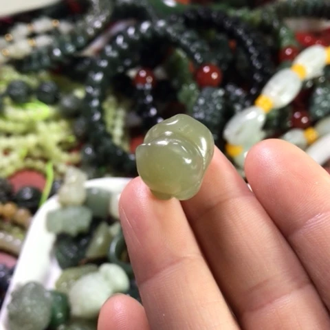 未镶嵌和田玉手机链