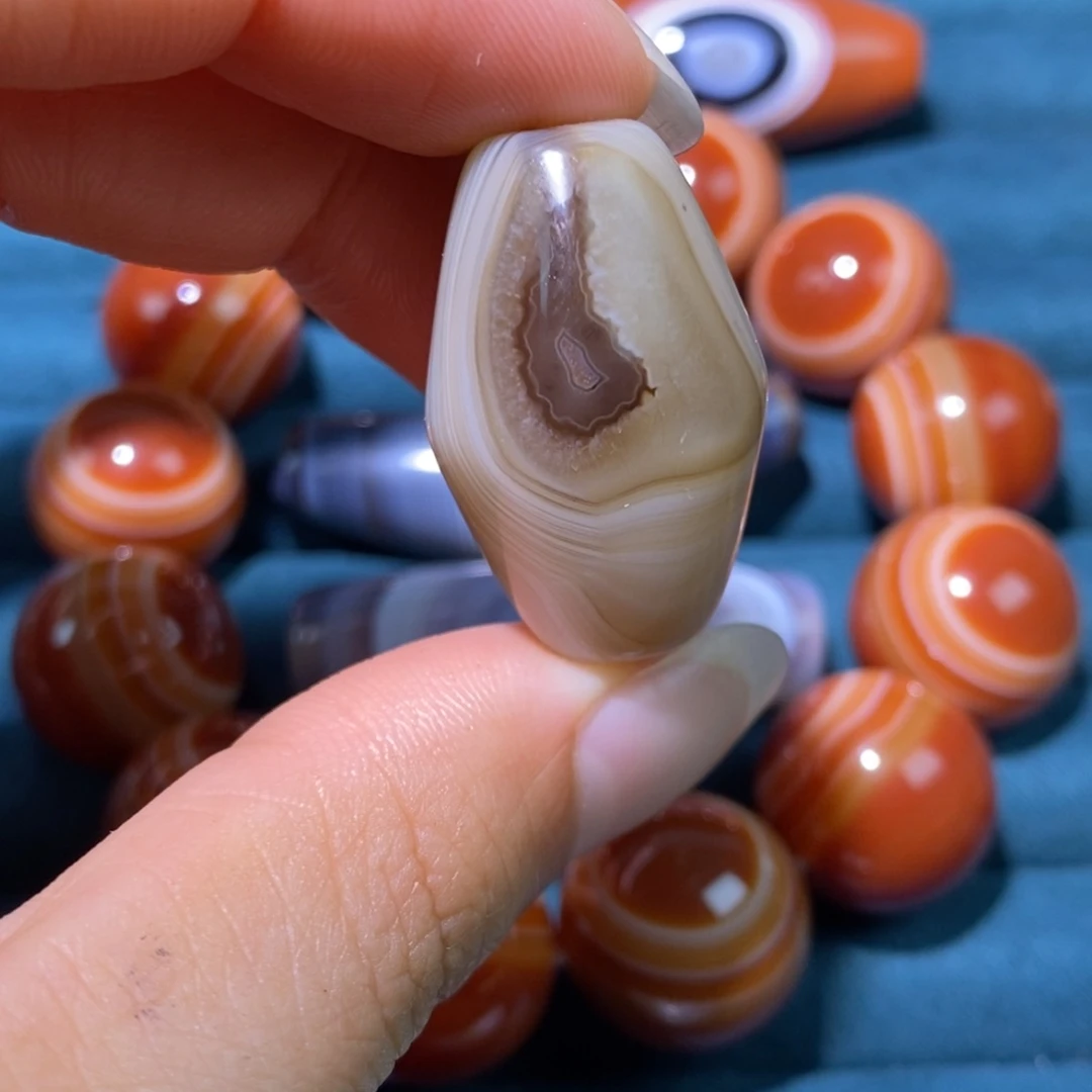 未镶嵌玛瑙/玉髓珠宝奇石