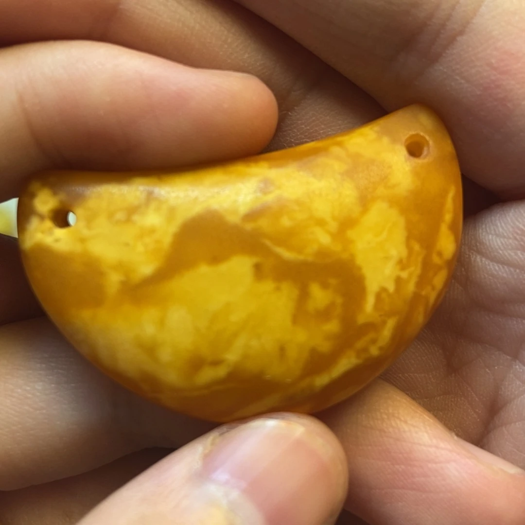 蜜蜡未镶嵌珠宝奇石