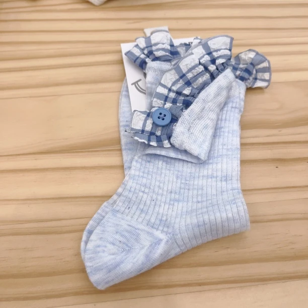 H96爆款淡蓝色格子边妹妹家潮袜