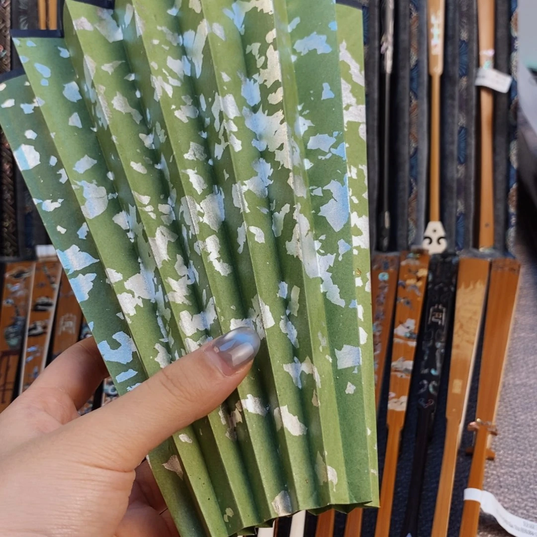 肆***嗔扇子纯手工制作工艺