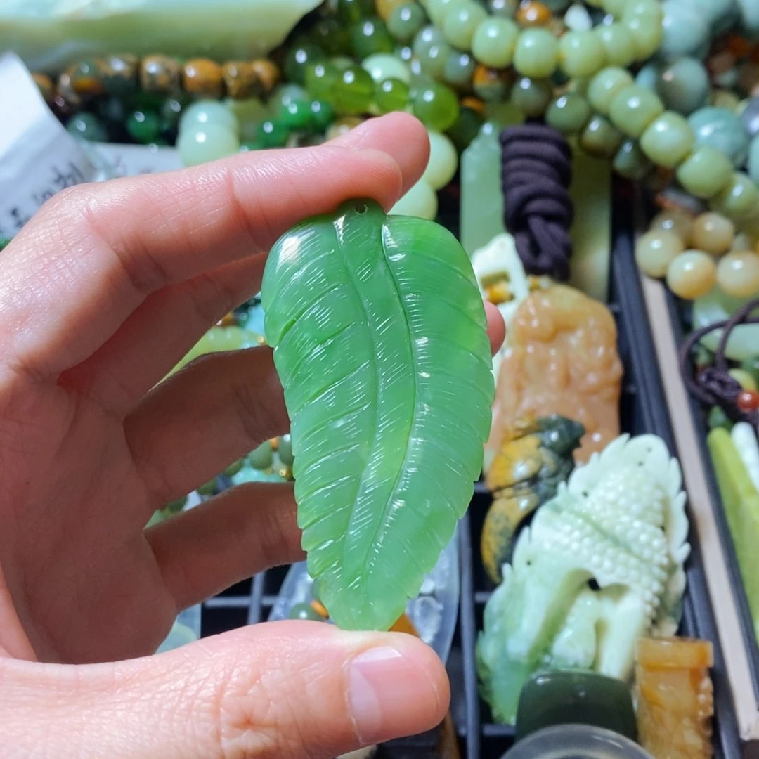 和田玉（碧玉）未镶嵌颈饰