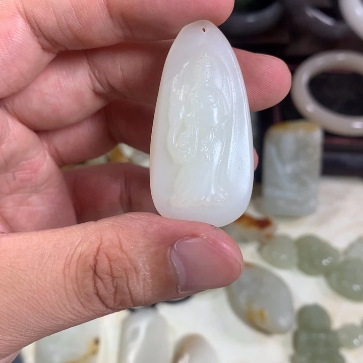 和田玉未镶嵌颈饰