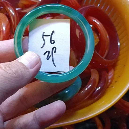 玛瑙/玉髓未镶嵌手镯