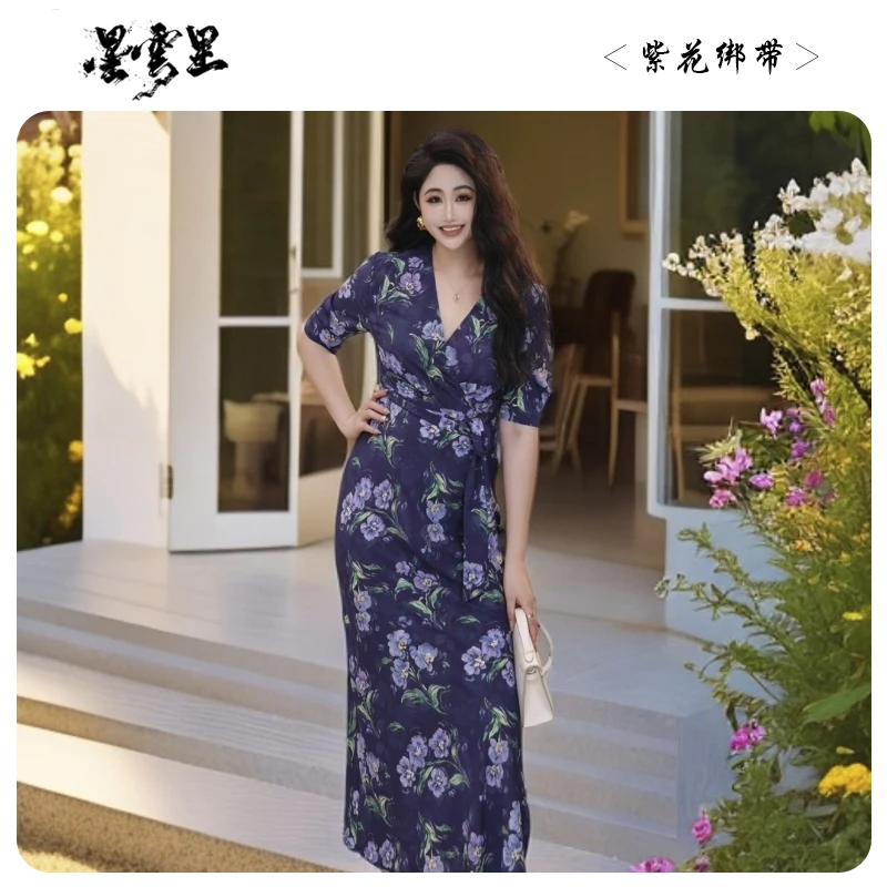 星云里微胖服饰｜紫花绑带｜微胖45°斜裁印花绑带设计感夏季连衣裙