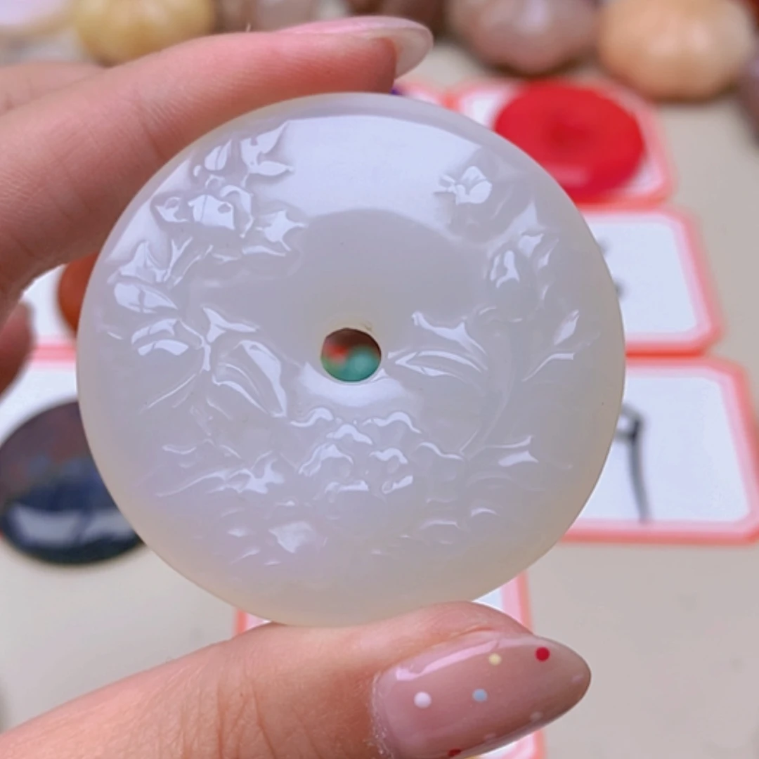 【闪购商品】未镶嵌玛瑙/玉髓珠宝半成品雪****狼
