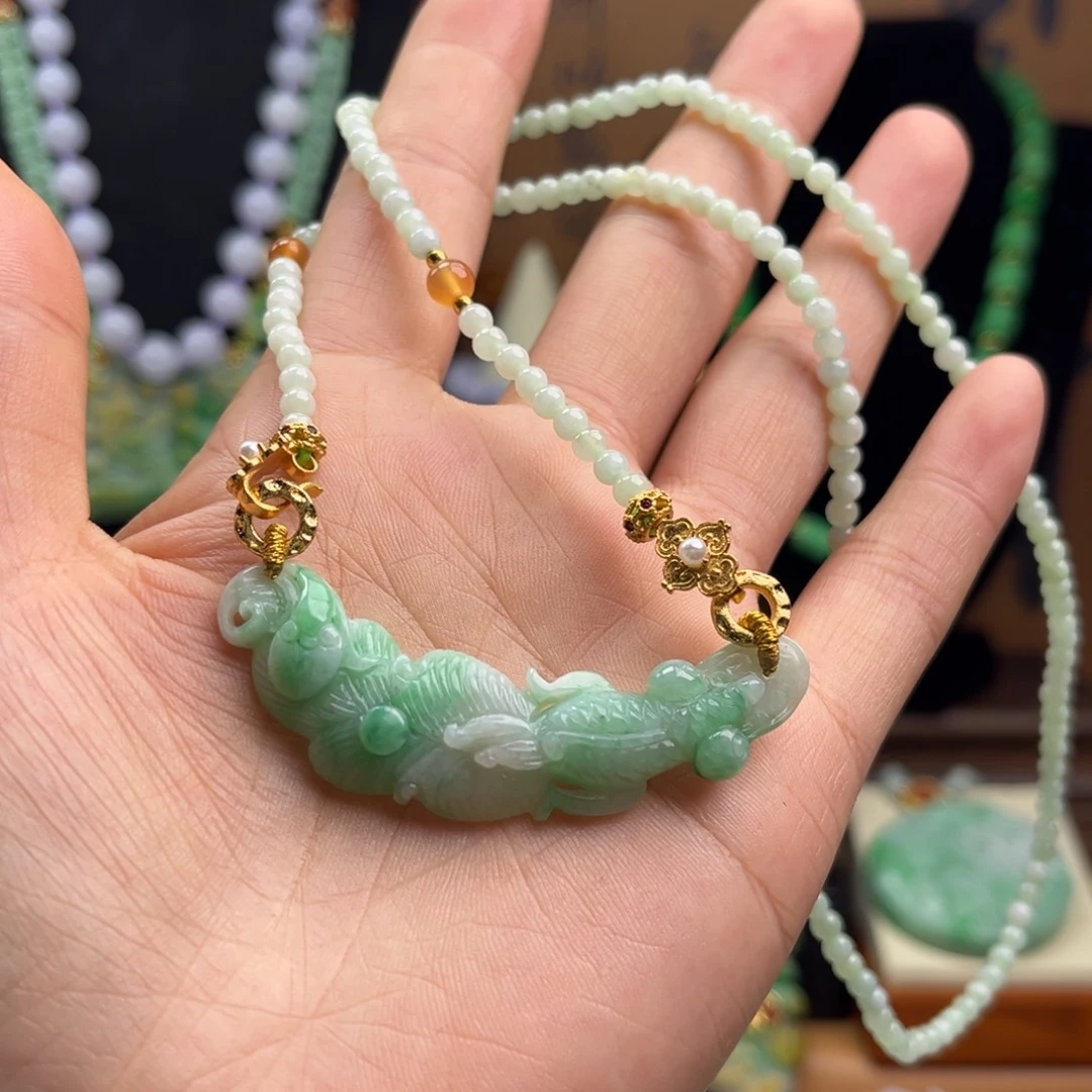 翡翠未镶嵌颈饰天然翡翠