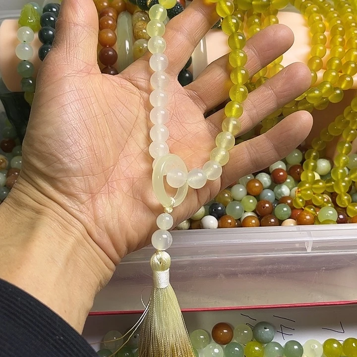 合金蛇纹石玉颈饰