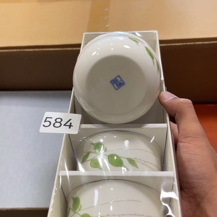 盖碗瓷器制作工艺精湛