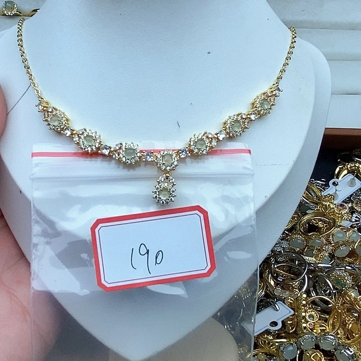 翡翠未镶嵌戒指190