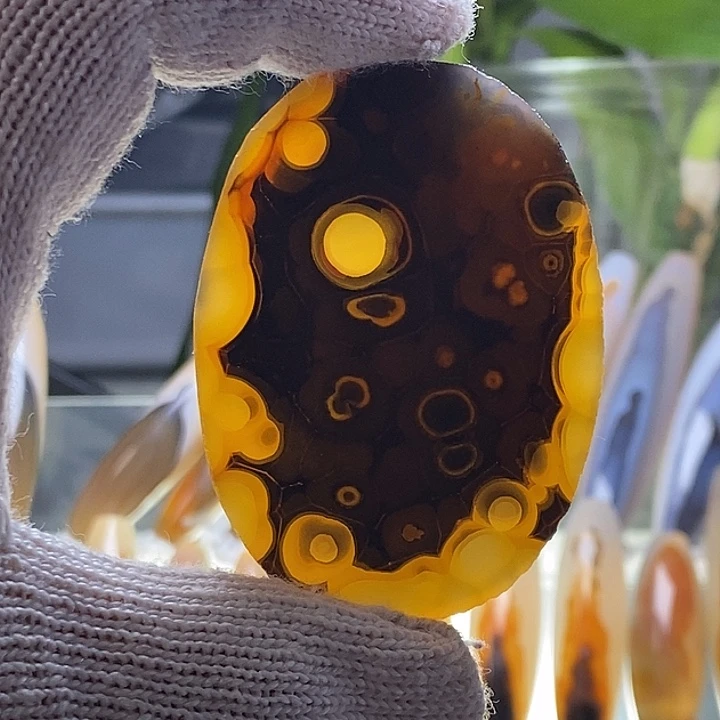 玛瑙/玉髓未镶嵌珠宝半成品64