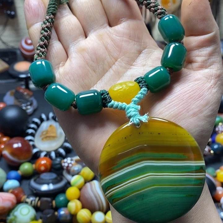 玛瑙/玉髓未镶嵌颈饰