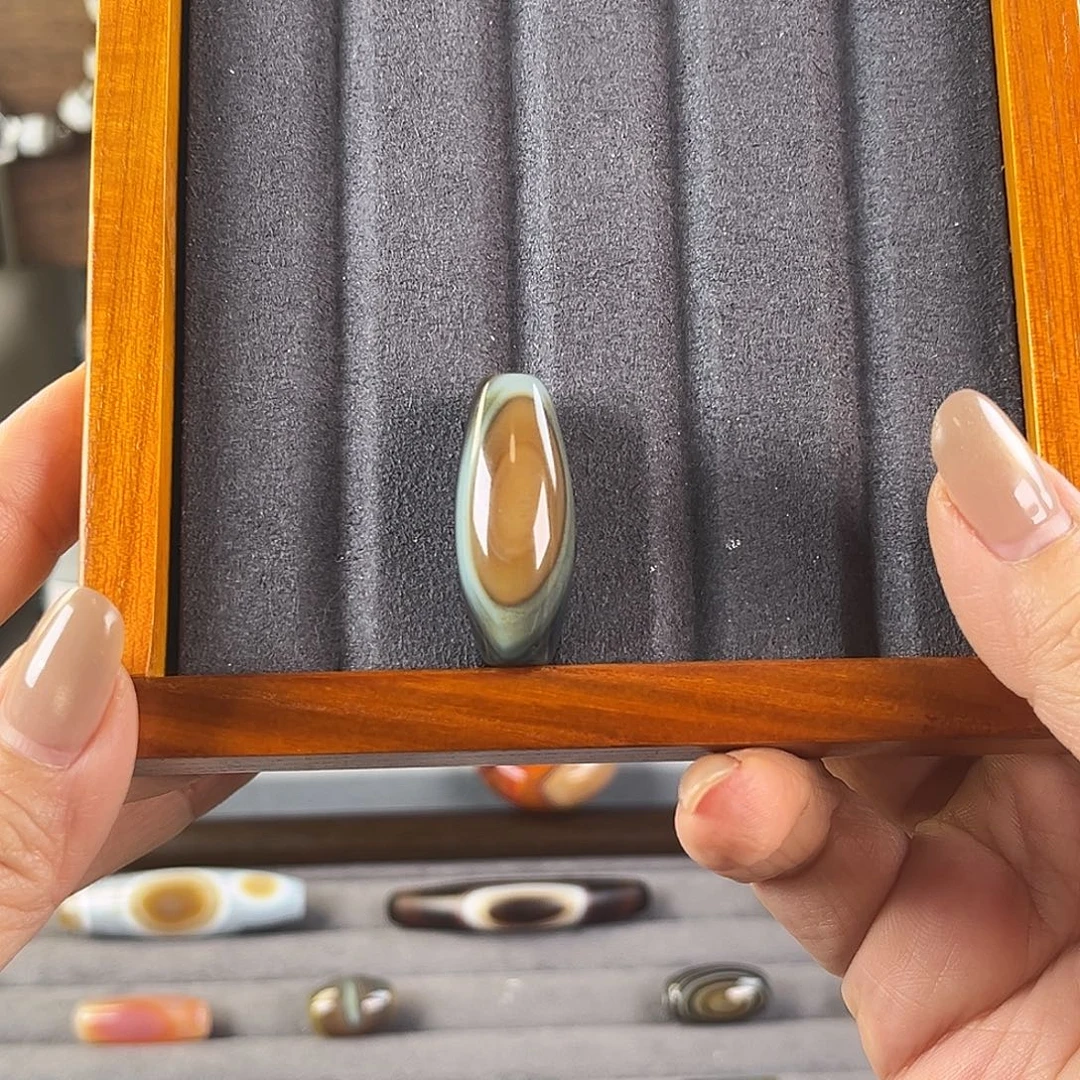 鹌***蛋玛瑙/玉髓合金颈饰