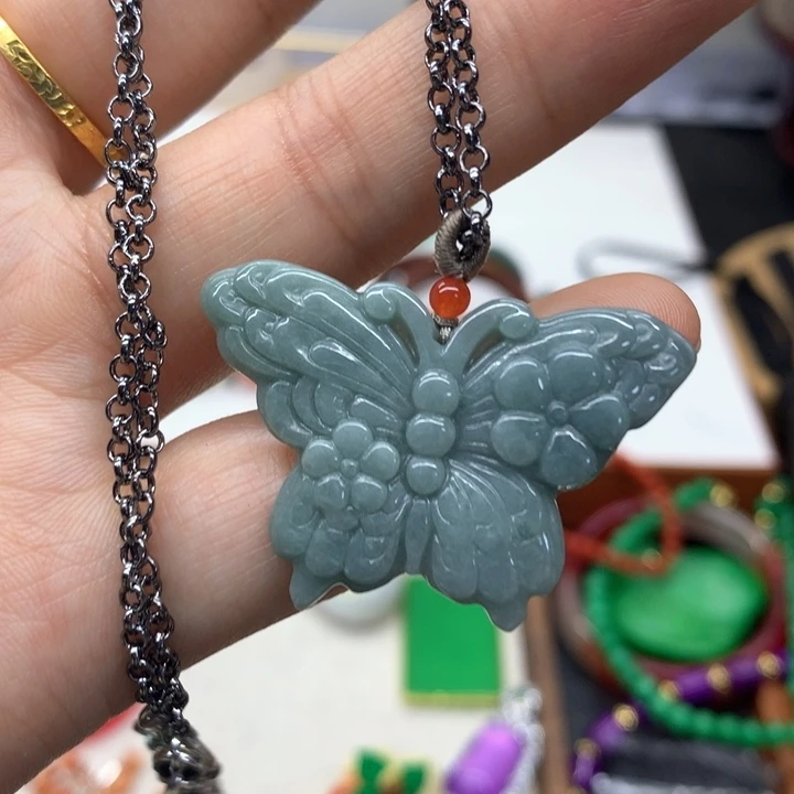 颈饰未镶嵌翡翠吊坠