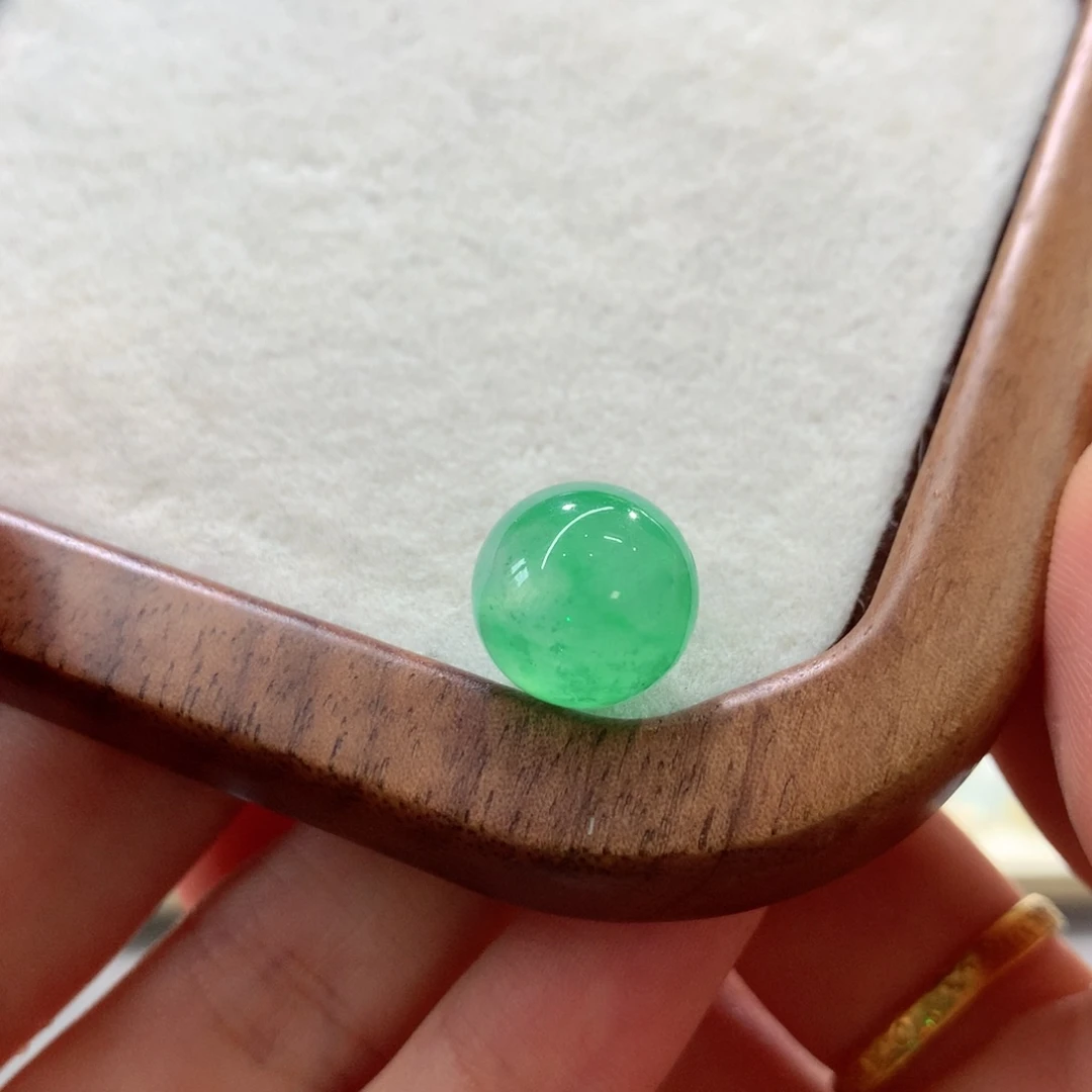 翡翠散珠冰绿卡12.3