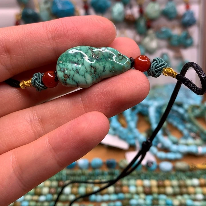 绿松石未镶嵌原矿