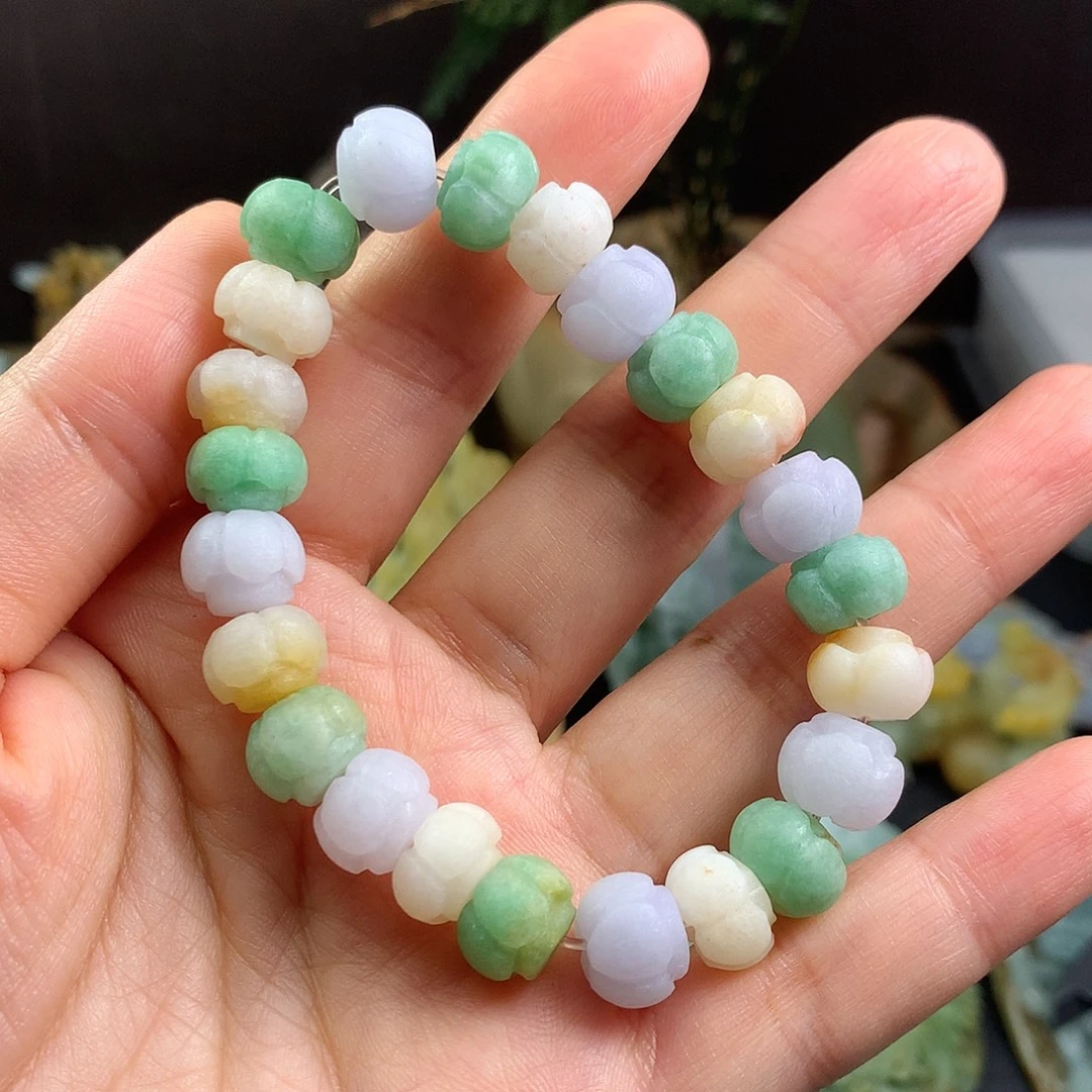 定制翡翠未镶嵌莲花