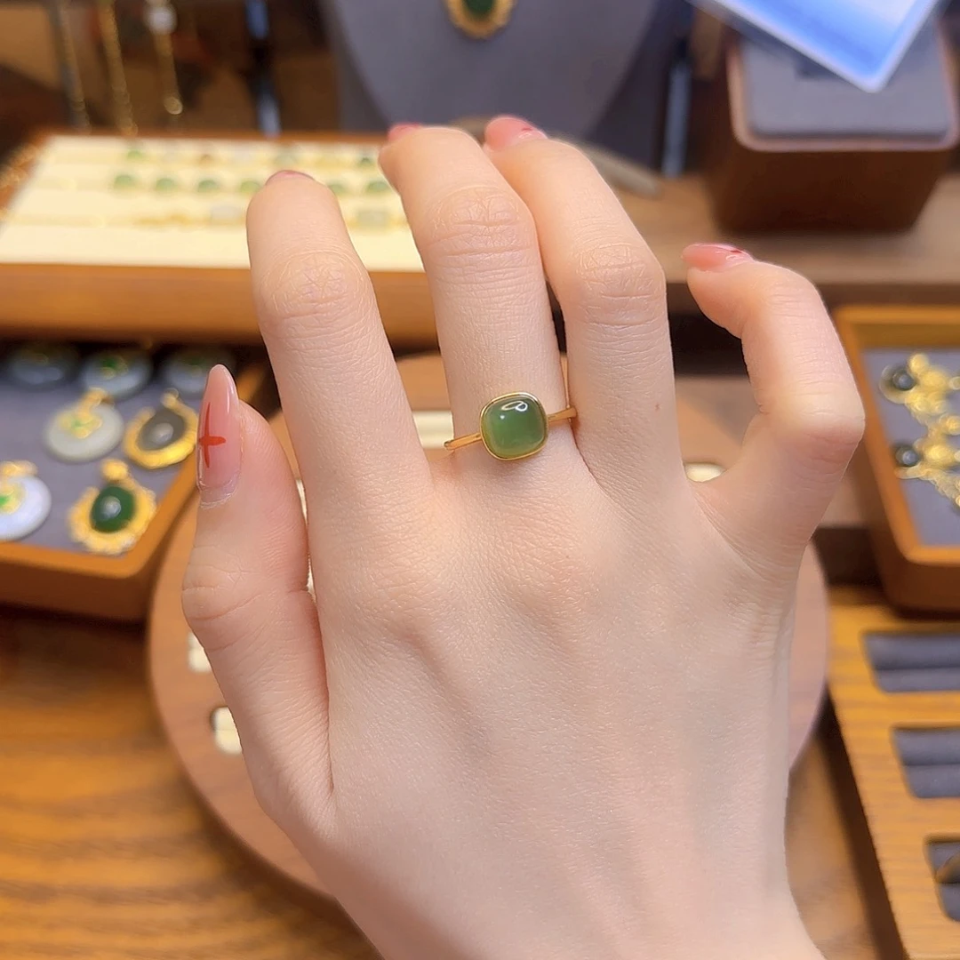 和田玉戒指银S925镀金镶嵌