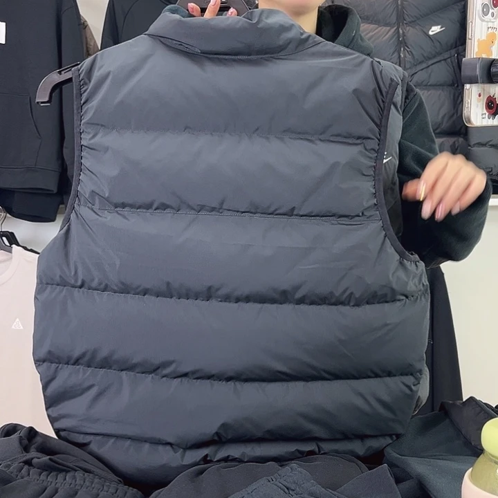 8184马甲黑XL码不退换140-160