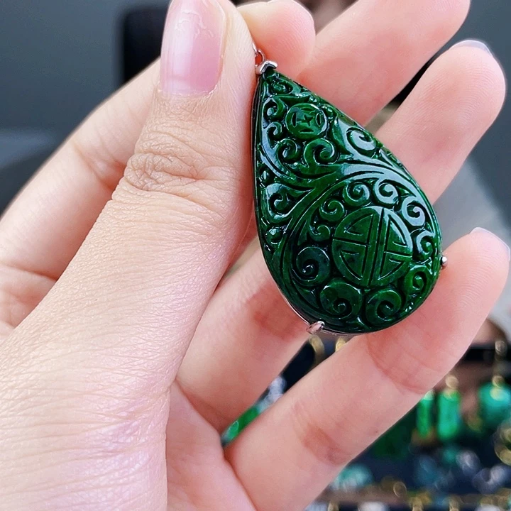 翡翠颈饰银S925镶嵌饰品