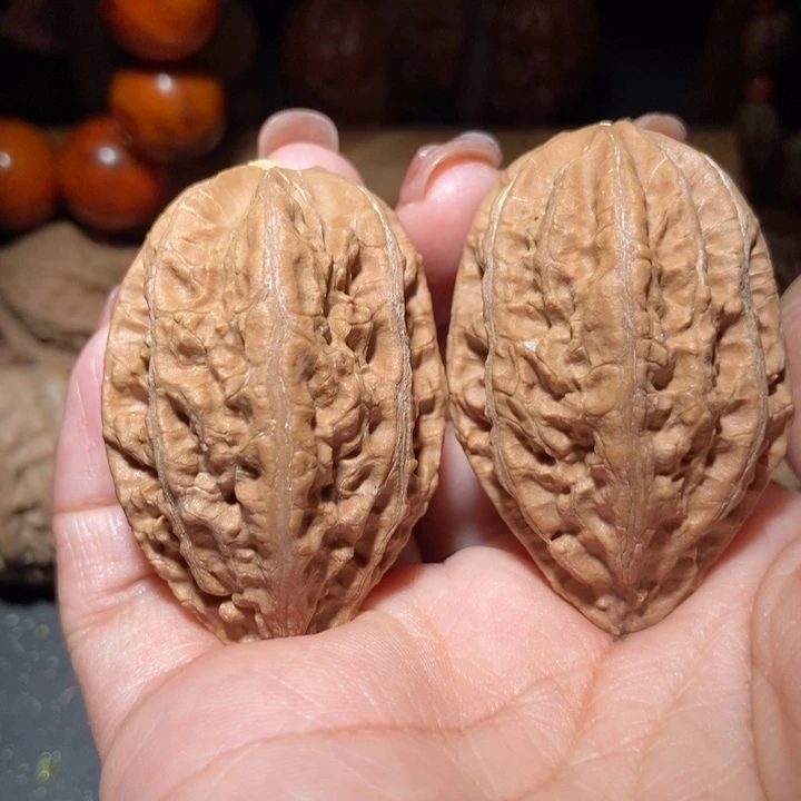 把件文玩核桃东北楸子小雪108