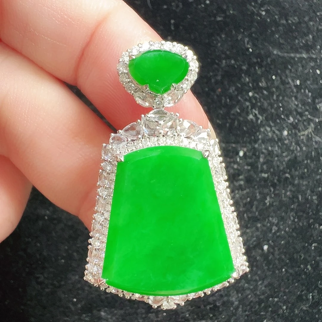 翡翠18K金镶嵌吊坠(不含链)