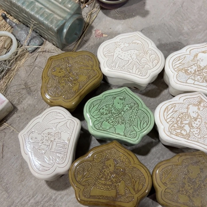 瓷片扮**虎瓷器瓷器瓷器瓷器