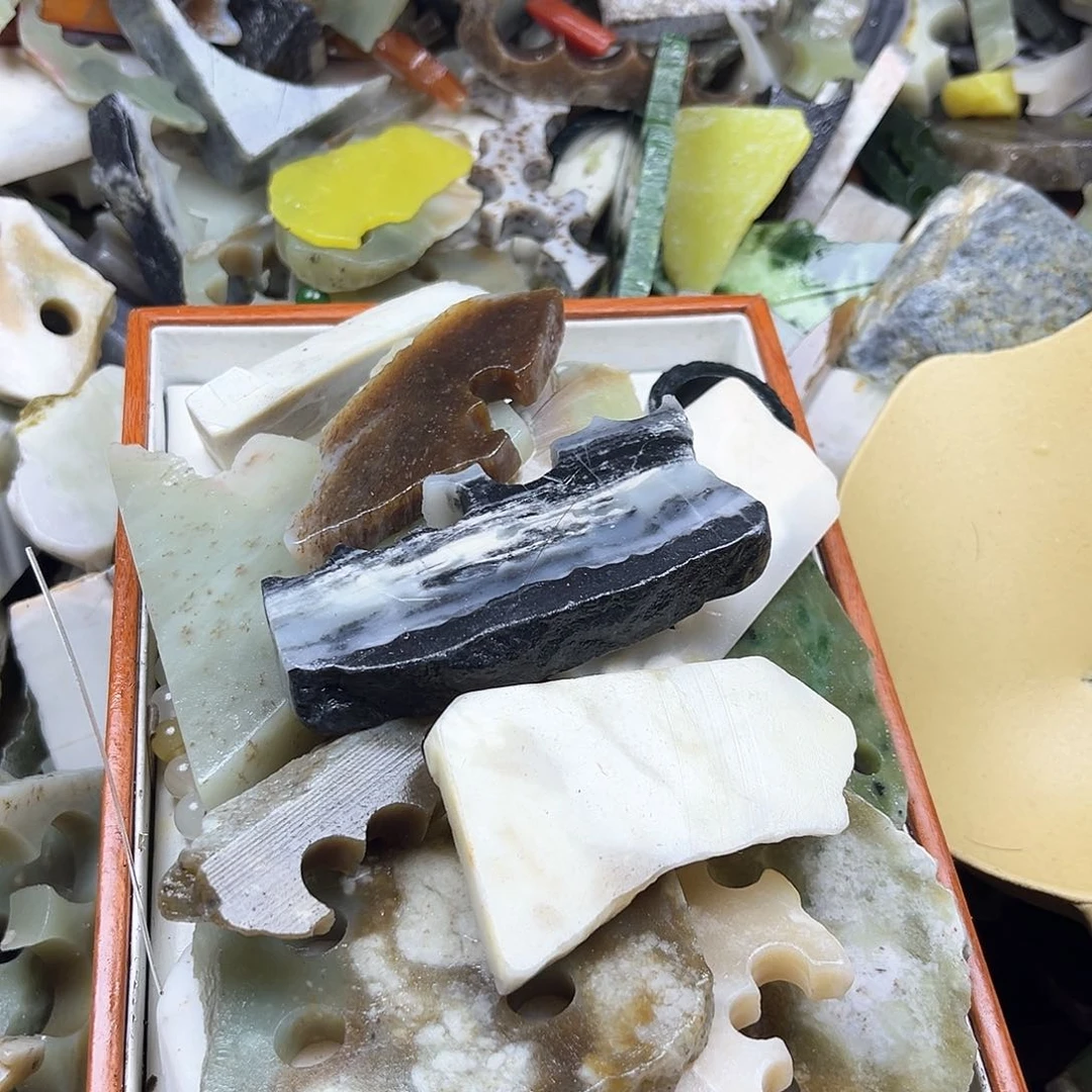 颈饰未镶嵌和田玉心****