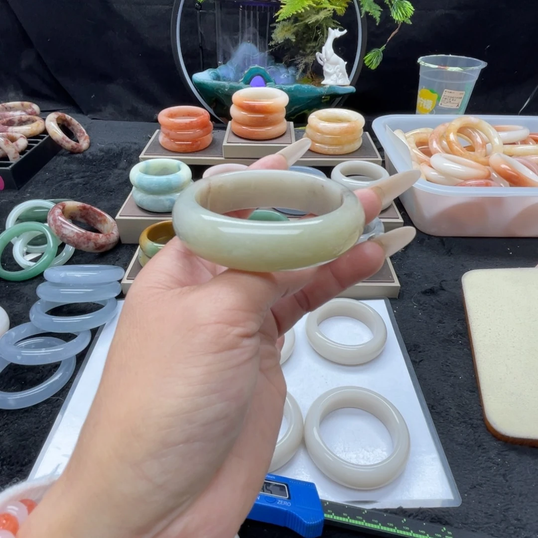 L***ฅ石英质玉未镶嵌1123456789