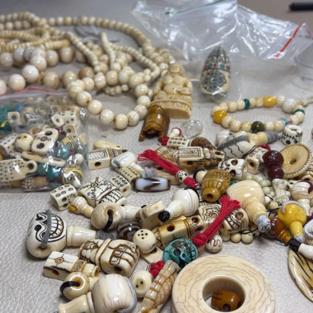 南红玛瑙颈饰合金