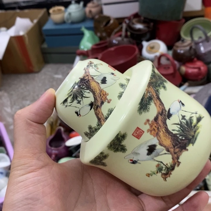 陶瓷艺术品及陶瓷壶壶