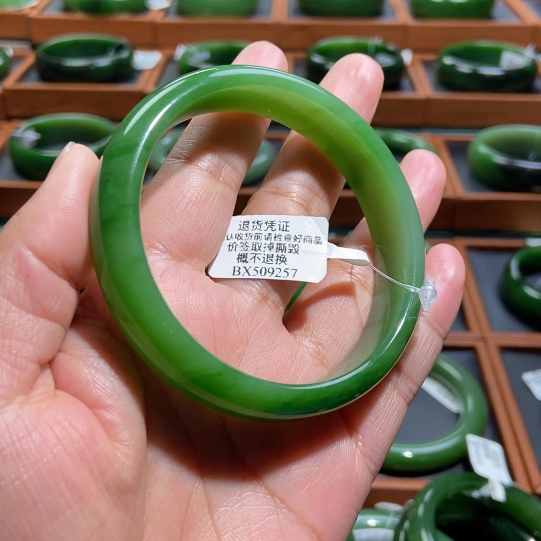 和田玉（碧玉）未镶嵌手镯粉绿5859